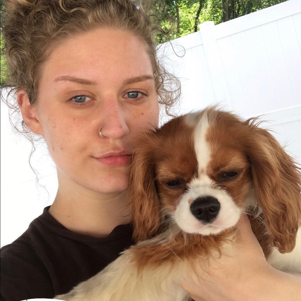 Meet your Posher, Caitlyn